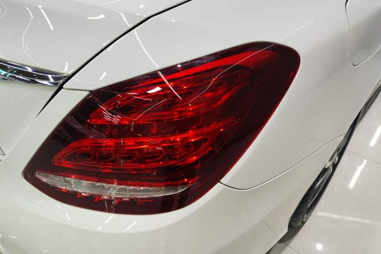 Used Mercedes-Benz C-Class 2018 C 180 L Fashion Edition Sport Version
