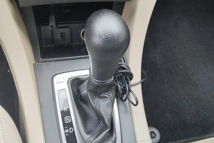 Used Suzuki Kizashi 2011 2.4L Two-Wheel Drive CVT Standard Edition
