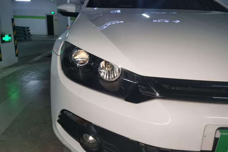 Used Volkswagen Scirocco 2010 2.0 TSI Sport Edition Right Front Headlight