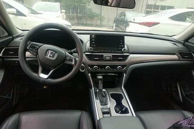 Used Honda Accord 2018 260TURBO Elite Edition China VI Center Console
