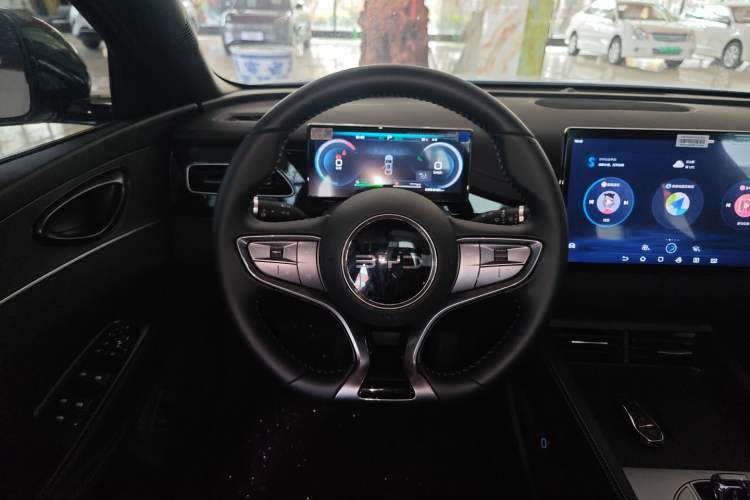 Used BYD Seal 06 New Energy 2024 DM-i 120KM Luxury Model
