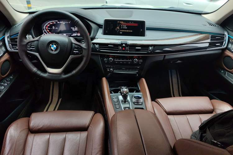 Used BMW X6 2015 xDrive28i Center Console