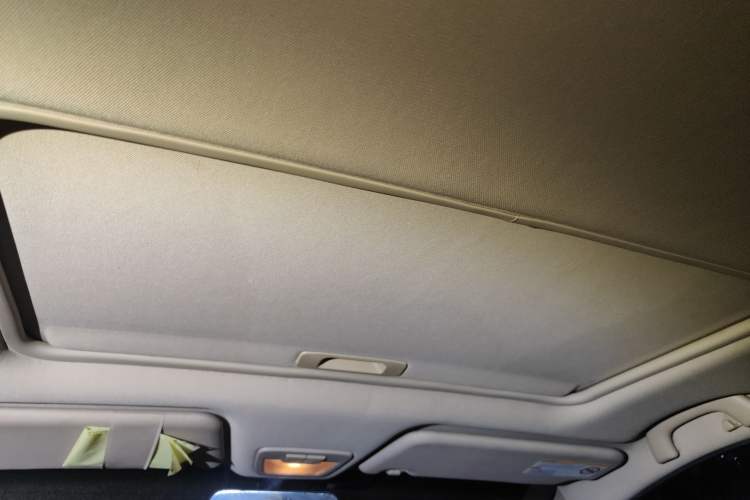 Used Baojun 730 2015 1.8L Manual Luxury Navigation ESP Version 7-seater