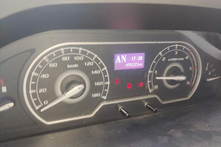 Used SAIC MAXUS Xintu V80 2021 2.0T AMT Classic Aoyuntong Long Wheelbase Mid-Roof 6/7/8/9-Seater