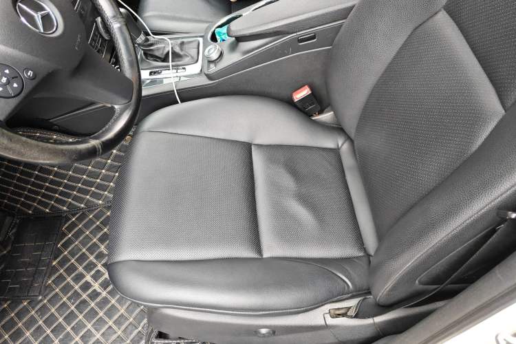 Used Mercedes-Benz GLK-Class 2011 GLK 300 4MATIC Fashion Model