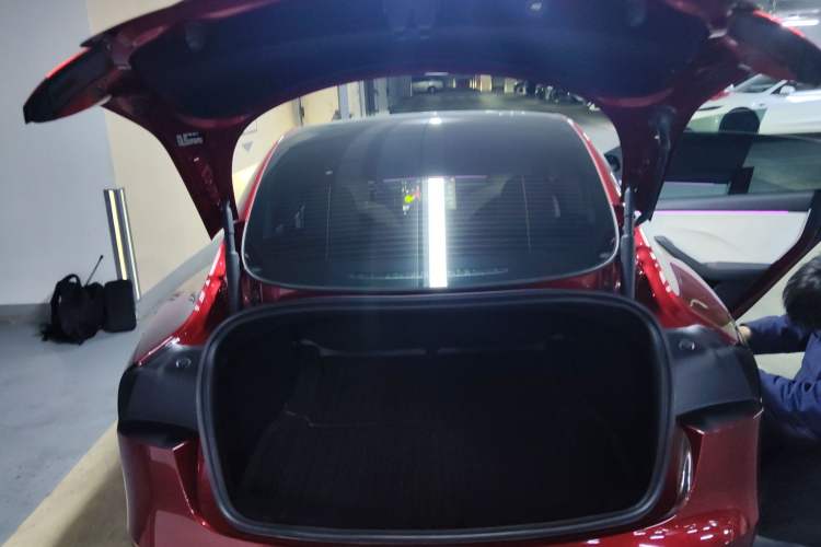 Used Tesla Model 3 2023 Long-Range All-Wheel-Drive Version