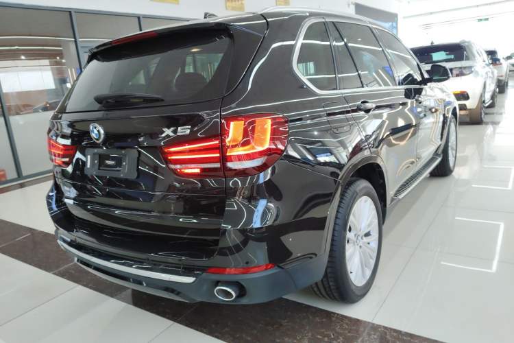 Used BMW X5 2017 xDrive28i
