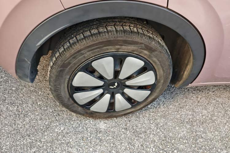 Used Wuling Bingo 2023 333 km Lingxi Connected+ Version
