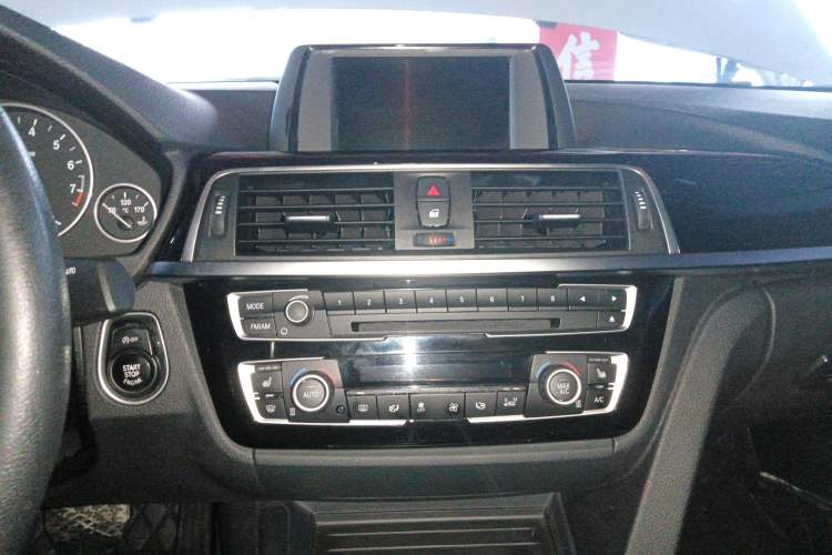 Used BMW 3 Series 2017 320Li xDrive Fashion Model
