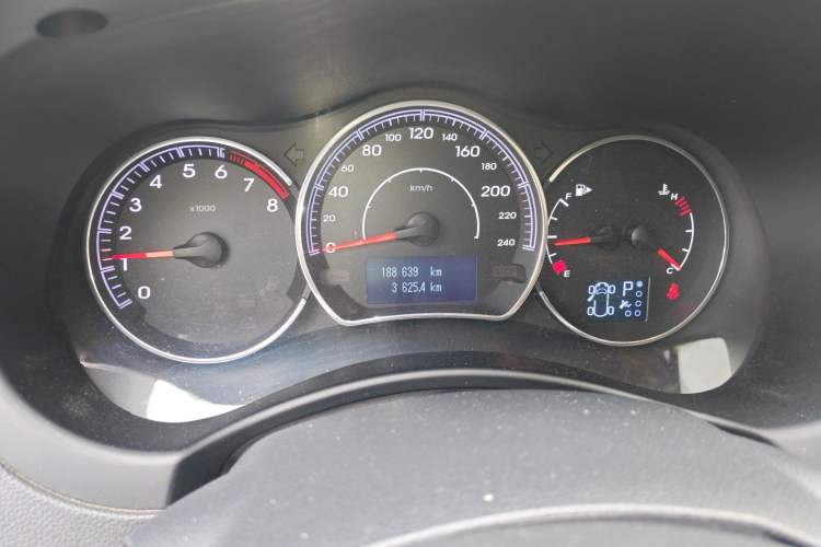 Used Renault Koleos 2012 2.5L Two-Wheel Drive Comfort Edition with Navigation Instrument Cluster