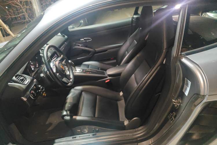 Used Porsche 718 2018 Cayman 2.0T Left Front Seat