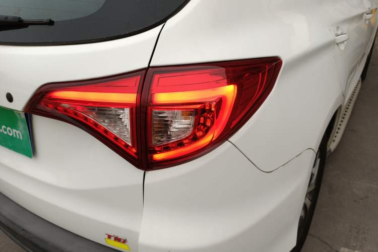 Used BYD Song 2018 1.5TID Automatic Smart Connect Prestige Model