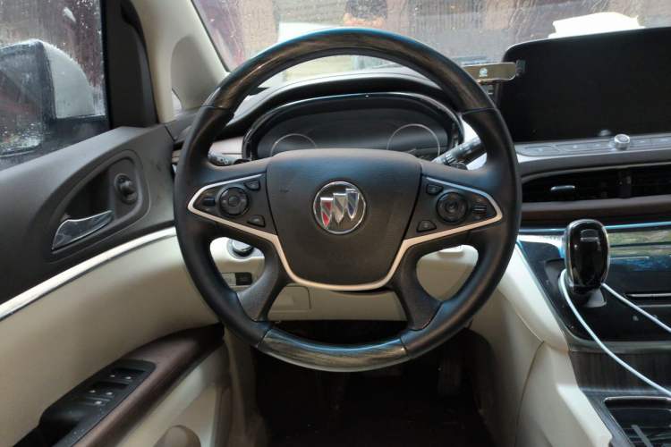 Used Buick GL8 2023 Land Executive Class Smart Enjoyment Model
