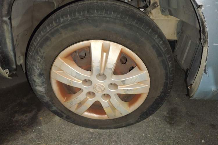 Used FORTHING Lingzhi 2017 V3 1.5L 5-Seater Special Offer Model