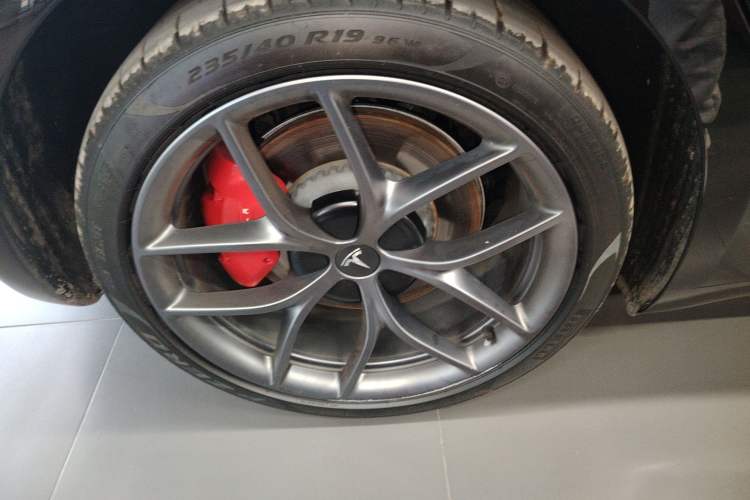 Used Tesla Model 3 2022 Performance High-Performance All-Wheel-Drive Version
