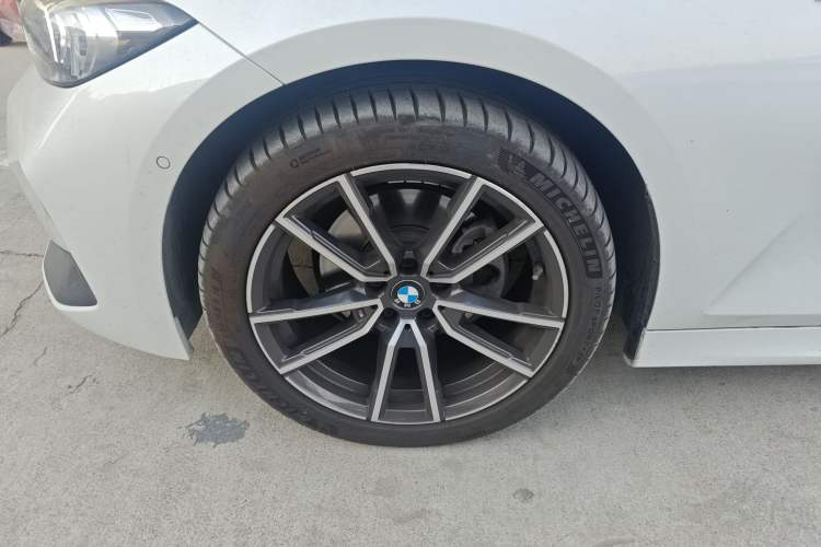 Used BMW 3 Series 2023 325Li xDrive M Sport Package
