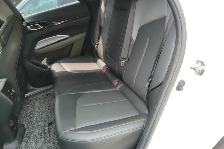 Used CHANGAN OSHAN Z6 New Energy 2023 ZhiDian iDD 150KM Flagship PLUS Smart Parking Edition Left Rear Seat