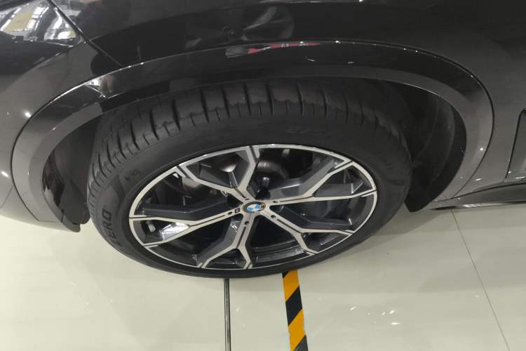 Used BMW X5 2023 xDrive 30Li Luxury M Sport Night Edition Package