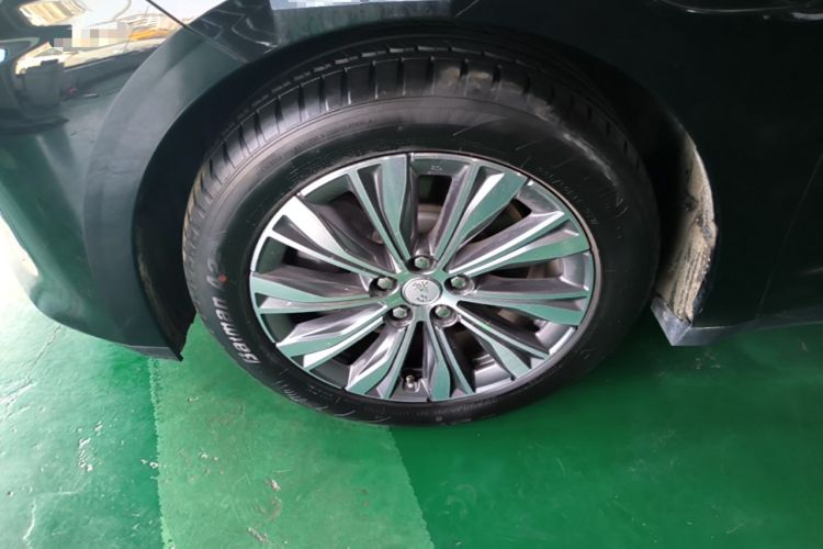 Used Hongqi E-QM5 2022 431 km Charge & Enjoy Edition
