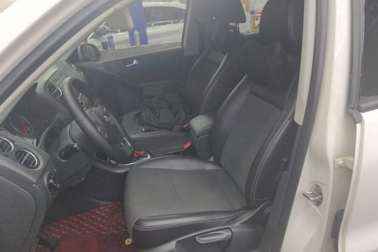 Used Volkswagen Tiguan L 2016 300TSI Automatic Two-Wheel Drive Trend Edition