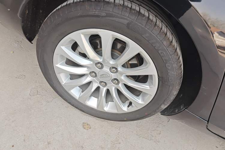 Used Cadillac XTS 2018 28T Tech Edition Right Rear Wheel Hub