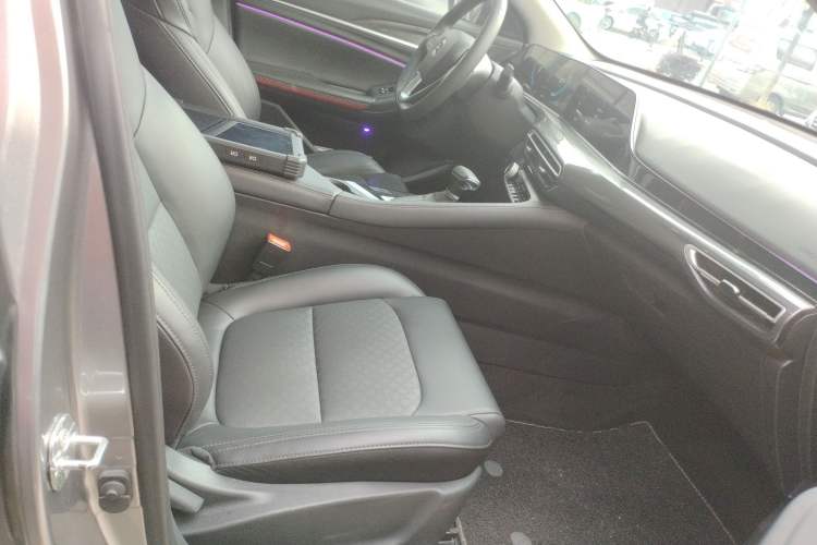 Used CHANGAN Eado 2020 PLUS Million Edition 1.6L GDI CVT Luxury Model