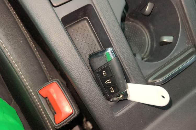 Used Volkswagen FAW-Volkswagen CC 2020 330TSI Huayan Edition China VI Standard
