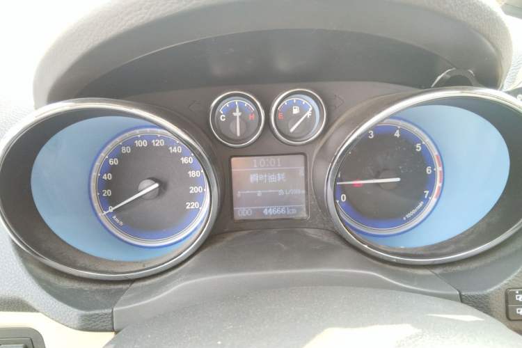 Used Chery E3 2013 1.5L Manual Fashion Model