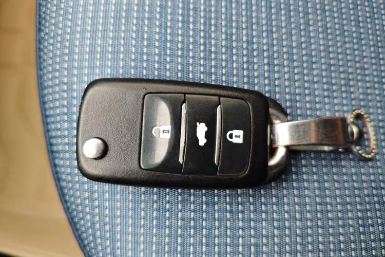 Used Oshan Benni E-Star 2022 Qingxin Edition Colorful Model Lithium Iron Phosphate