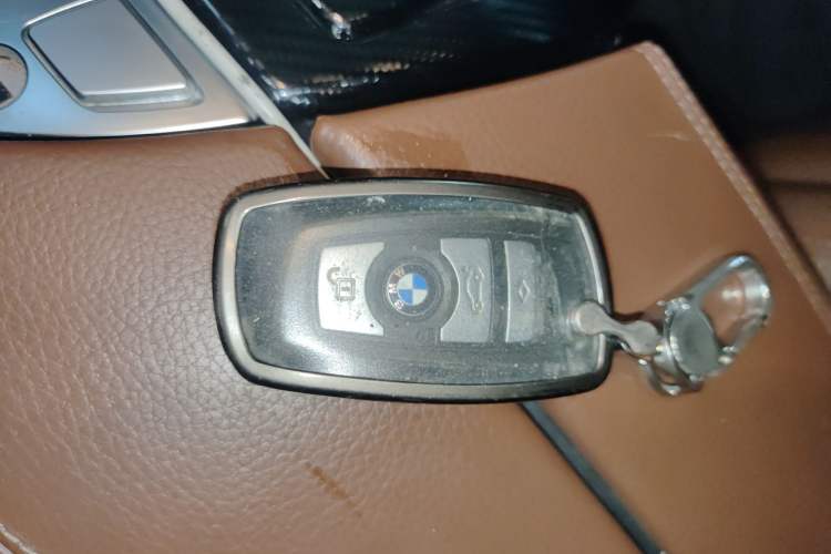 Used BMW 5 Series 2017 528Li xDrive Leading Model