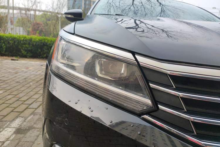 Used Volkswagen Passat 2017 330TSI DSG Luxury Edition Exterior 6