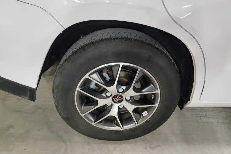 Used BYD Song 2016 GaiShi Edition 1.5TID Automatic Elite Model
