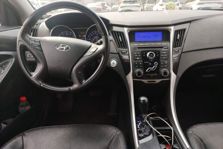 Used Hyundai Sonata 2011 2.0L Automatic Supreme Edition