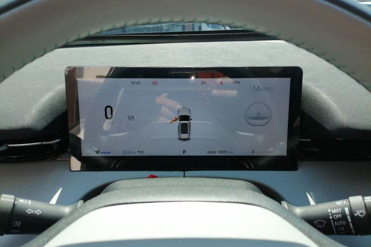 Used CHANGAN UNI-Z 2025 1.5T Luxury Version
