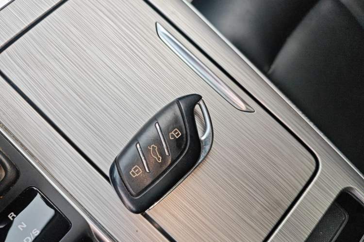 Used Roewe RX5 2020 PLUS 300TGI Automatic Ali National Style Ronglin Edition