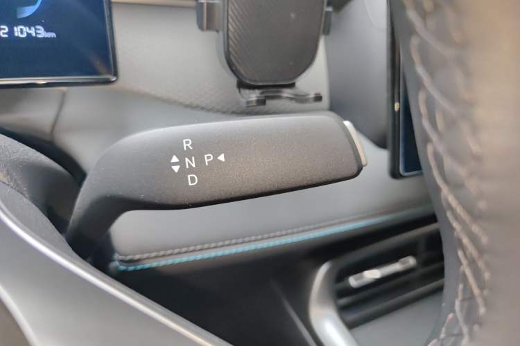 Used BYD Qin PLUS  Gear Lever