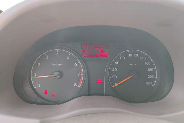 Used Hyundai Verna (older generation) 2010 Sedan 1.4L Manual Comfort GS
