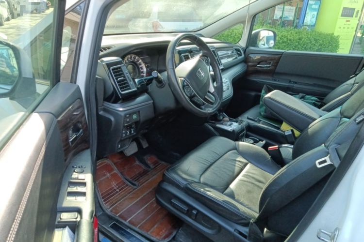 Used Honda Elysion 2016 2.4L Luxury Edition