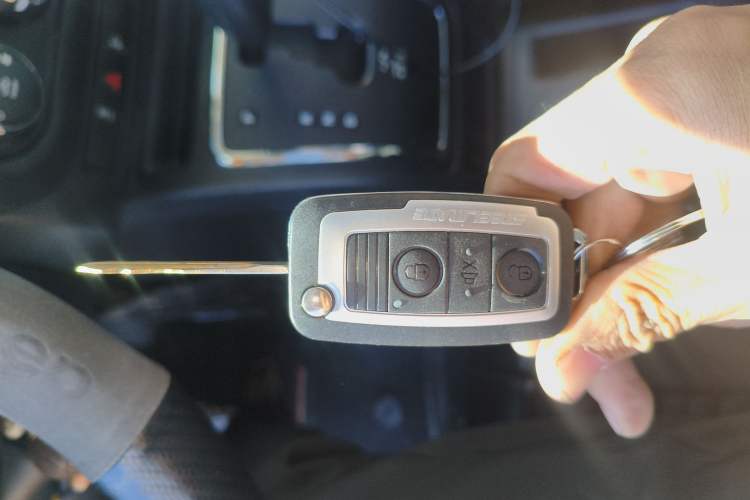 Used Jeep Compass 2015 2.0L two-wheel drive sport version