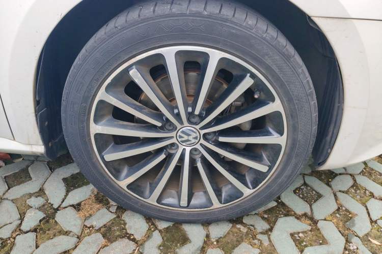 Used Volkswagen Passat 2014 1.8TSI DSG Prestige Navigation Edition