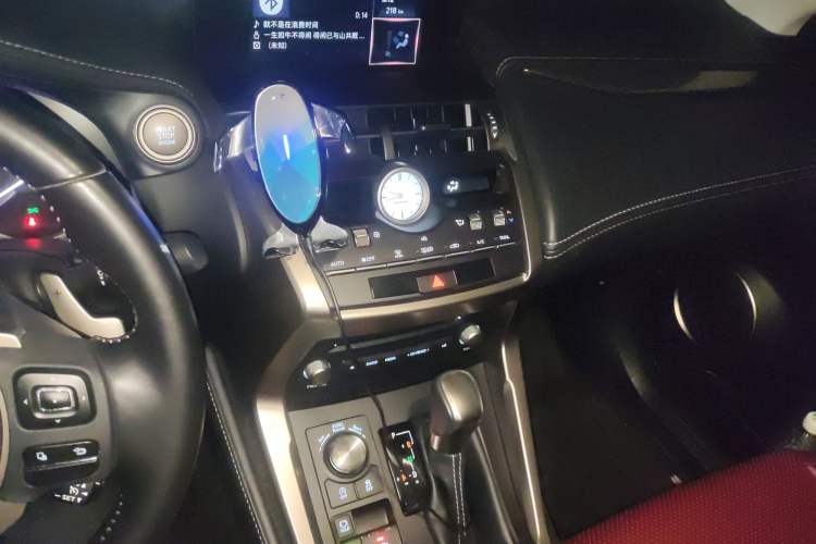 Used Lexus NX 2020 200 Front-Wheel Drive Freeline Edition China VI Standard Audio And AC Panel