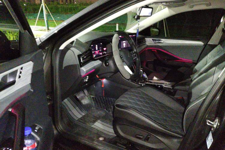 Used Volkswagen Sagitar 2023 300TSI DSG Excellence Edition Driver Seat