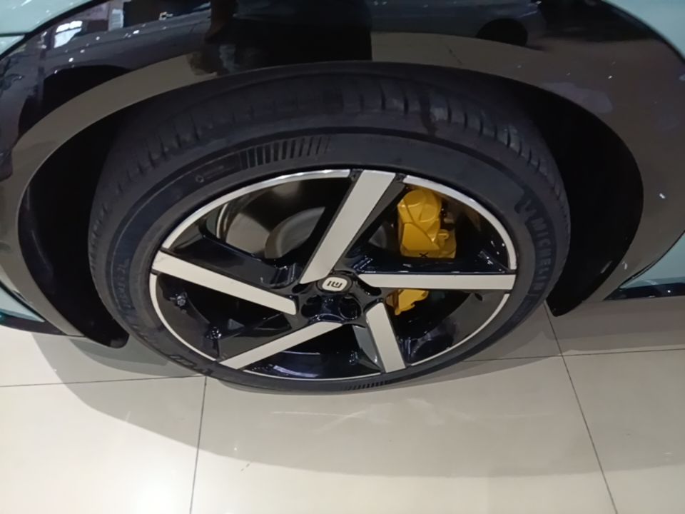 Xiaomi Auto YU7 2025 Ultra-Long Range All-Wheel Drive Pro Version — снимка 10
