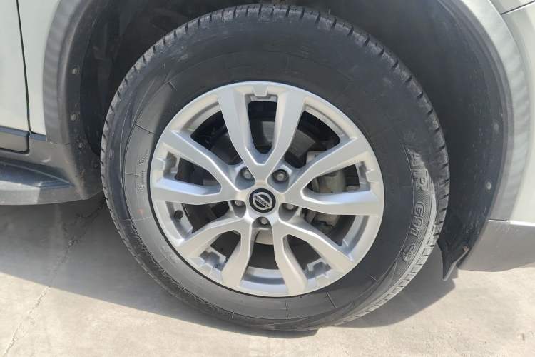 Used Nissan X-Trail 2019 2.0L CVT Smart Connect Comfort Edition 2WD Right Front Wheel Hub