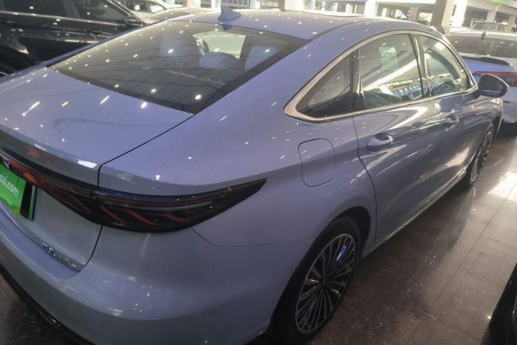 Used Chery Fengyun A8L 2025 1.5 TGDI 145 km Luxury Version Rear Right 45 Deg