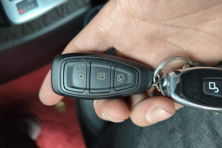 Used Ford Mondeo 2011 2.0L GTDi 200 Luxury Edition