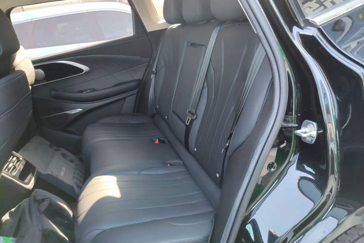 Used EXEED Lingyun 2025 300T Two-Wheel Drive Starry Edition Left Rear Seat