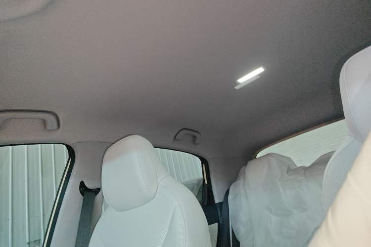 Used Geely Galaxy Geome 2026 Model 310km Dream Edition Headliner