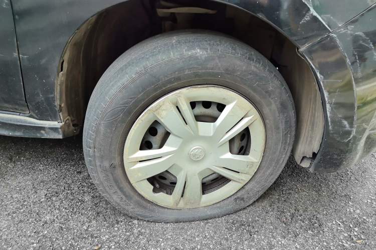 Used Venucia T70 2015 1.6L Manual Ruixing Edition Right Front Wheel Hub