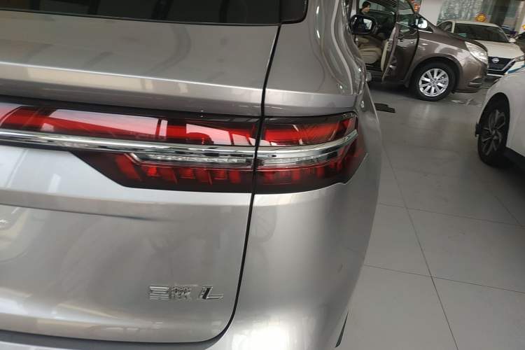 Used Geely Auto Monjaro L 2021 2.0TD DCT EVO Two-Wheel Drive Prestige Version Exterior 3